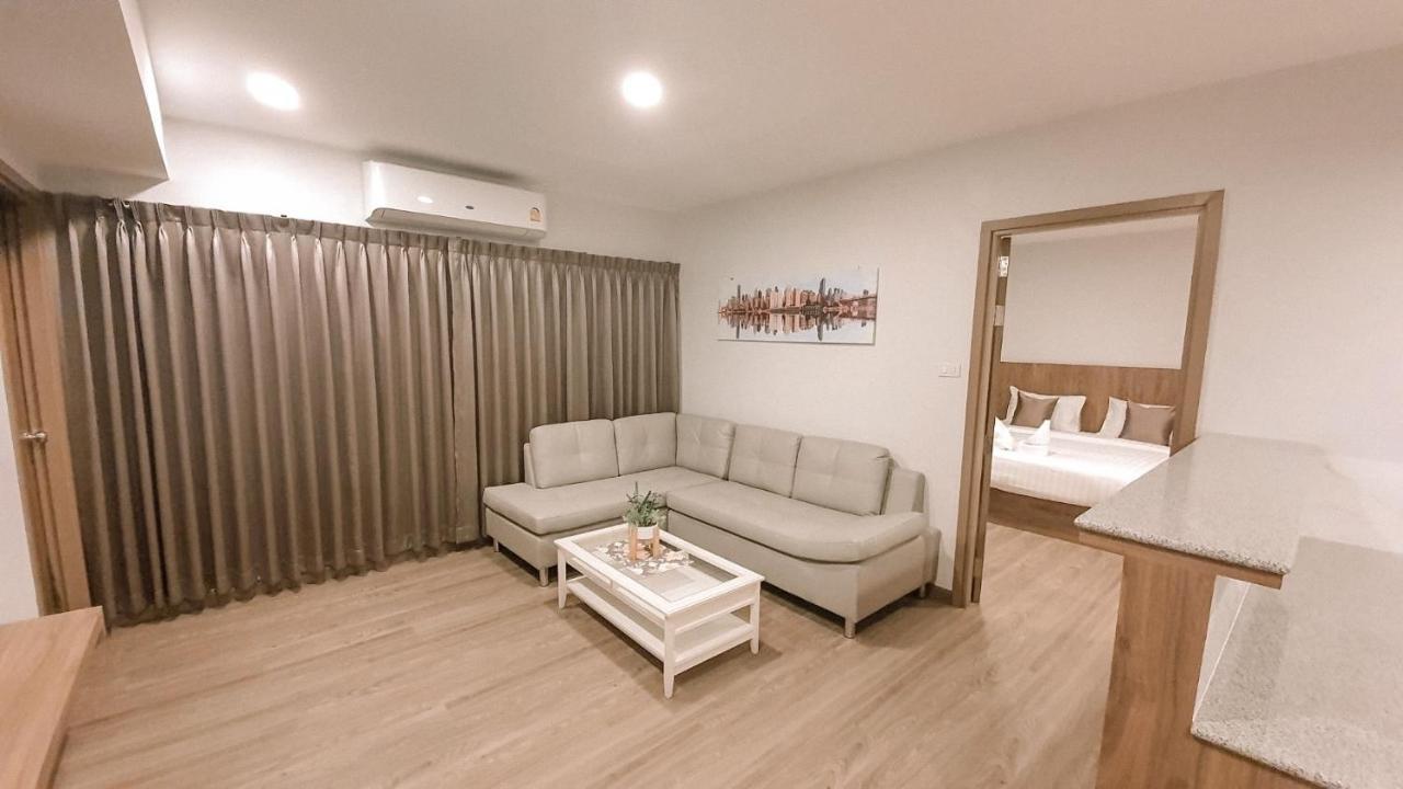 Nakara Hotel, Убонратчатхани Экстерьер фото
