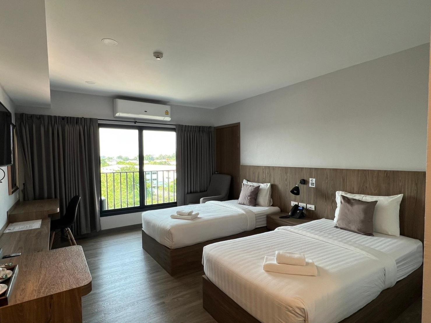 Nakara Hotel, Убонратчатхани Экстерьер фото